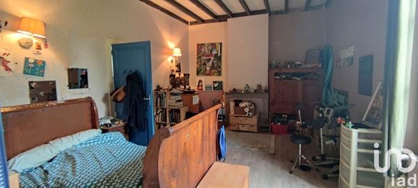 Longère 4 pièces de 125 m² à Port-Sainte-Foy-et-Ponchapt (33220)