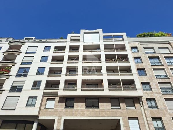Appartement Paris 2 pièces de 49 m2 avec travaux