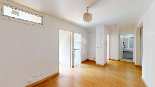 Appartement Paris 2 pièces de 49 m2 avec travaux