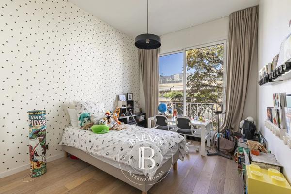 Neuilly-sur-Seine, Appartement 4 Chambres -  125 m² à vendre