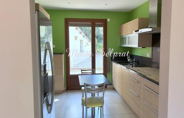 BÉDARRIDES – Maison à vendre 135 m² - piscine - 2 500 m² de terrain – 2 logements