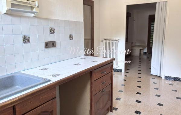 BÉDARRIDES – Maison à vendre 135 m² - piscine - 2 500 m² de terrain – 2 logements