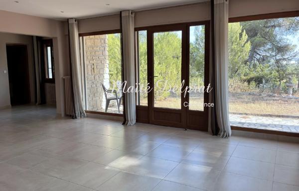 BÉDARRIDES – Maison à vendre 135 m² - piscine - 2 500 m² de terrain – 2 logements