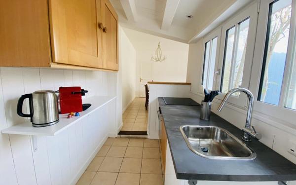 Maison à louer    4 pièces •  La Flotte