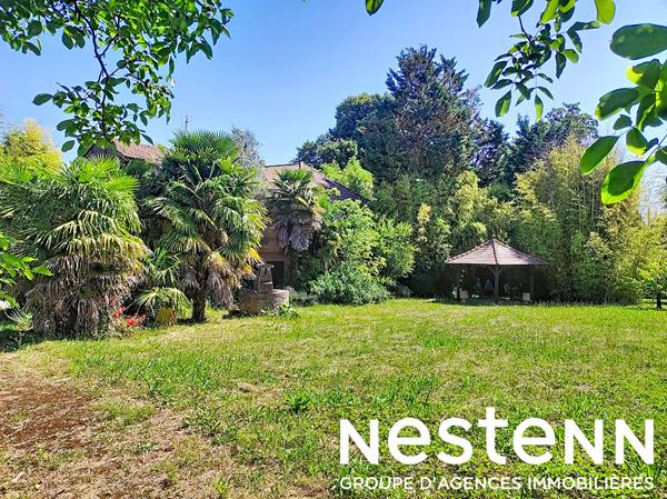 A VENDRE : Maison de caractère & son jardin romantique à Crêches-sur-Saône