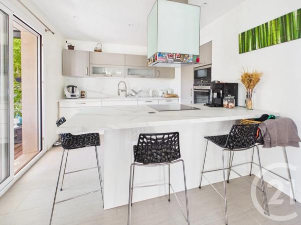 Maison à vendre  6 pièces - 118,41 m 2   VILLENAVE D ORNON  - 33