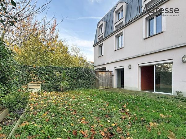 SURESNES/ Chêne - Appartement 4 pièces 77m² - Jardin de 73m² - 1 Cabanon - 1 Parking