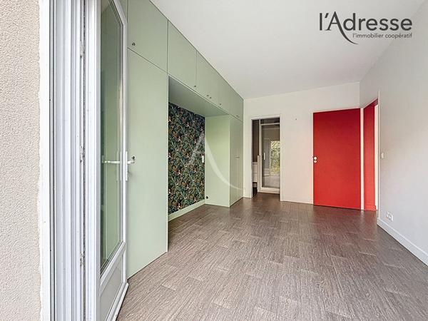SURESNES/ Chêne - Appartement 4 pièces 77m² - Jardin de 73m² - 1 Cabanon - 1 Parking