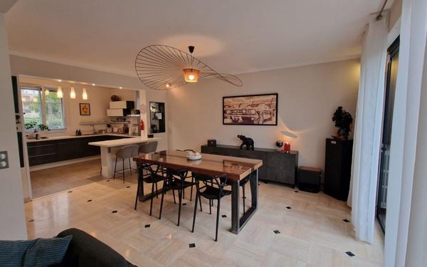 Maison à vendre    5 pièces • 124,55 m2 Amiens