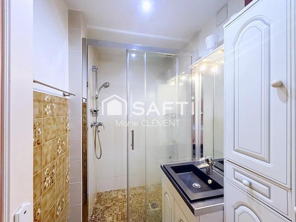 Maison de 105 m2 au sol avec jardin 376 m2 dans le quartier du VILLAGE ANGLAIS