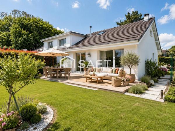 Maison de 105 m2 au sol avec jardin 376 m2 dans le quartier du VILLAGE ANGLAIS