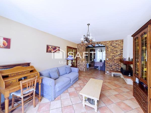 Maison de 105 m2 au sol avec jardin 376 m2 dans le quartier du VILLAGE ANGLAIS