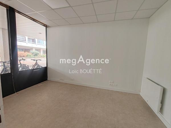 Local Commercial à RENNES, 35000 - 3 pièces 42m²