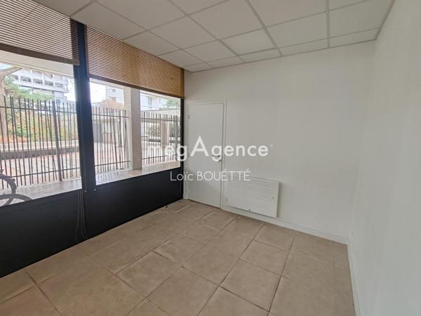 Local Commercial à RENNES, 35000 - 3 pièces 42m²