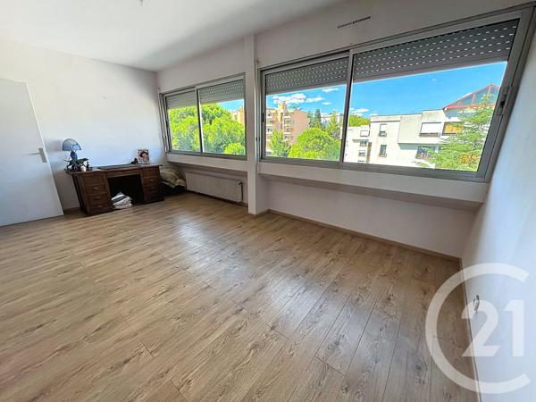 Appartement F5 à vendre  5 pièces - 114,69 m2 ALES - 30