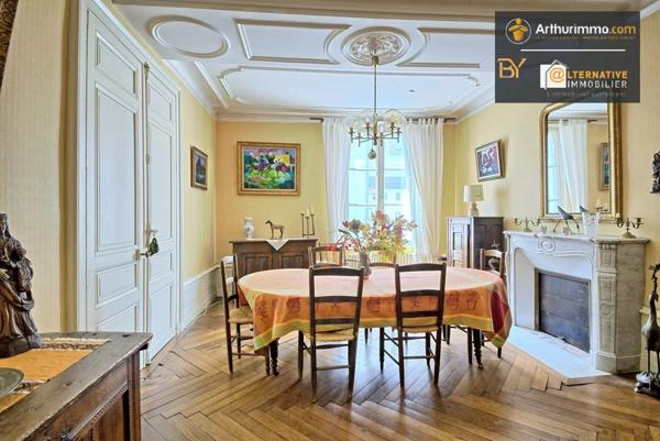 Vente Propriété 12 pièces 292 m2 à Lys-Haut-Layon