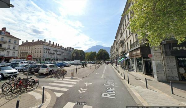 OZ IMMOBILIER – LOCAL COMMERCIAL de 144.3m² à GRENOBLE