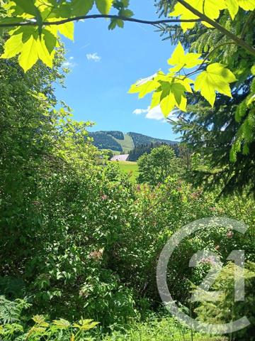 Terrain à vendre  702 m 2   MONTPERREUX  - 25
