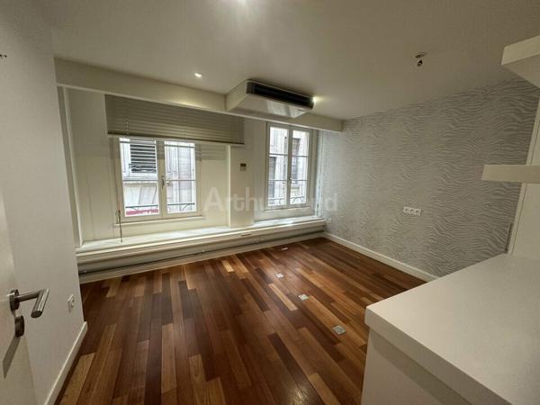 BUREAUX à LOUER de 105 m²
