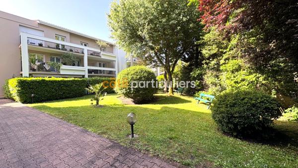 Vente
                Appartement53 m² - 2 Pièces -
                    BORDEAUX (33200)