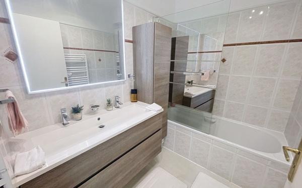 Appartement à vendre    4 pièces • 85,61 m2 Le Cannet