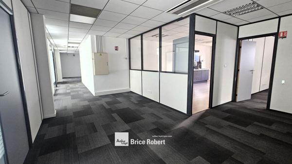 Bureaux à louer lumineux aménagés - Lyon 6ème emplacement stratégique
