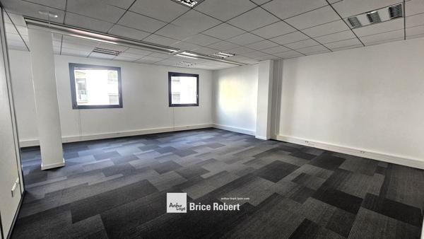 Bureaux à louer lumineux aménagés - Lyon 6ème emplacement stratégique