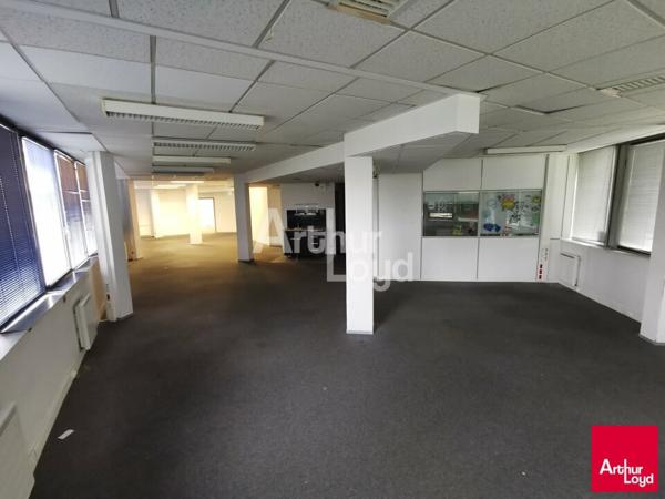 CESSON SEVIGNE PROCHE CENTRE COMMERCIAL - BUREAUX A LOUER