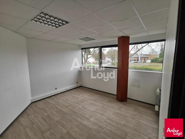 CESSON SEVIGNE PROCHE CENTRE COMMERCIAL - BUREAUX A LOUER