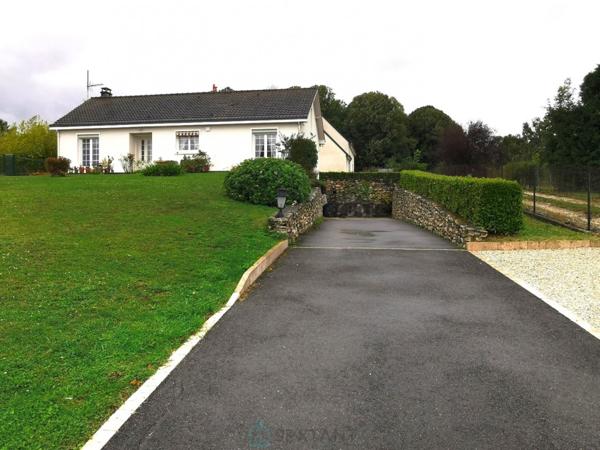 Maison 3 chambres, garage, grand terrain constructible