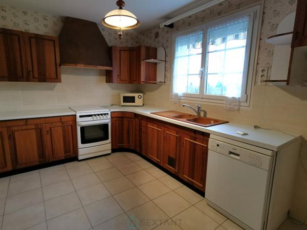 Maison 3 chambres, garage, grand terrain constructible