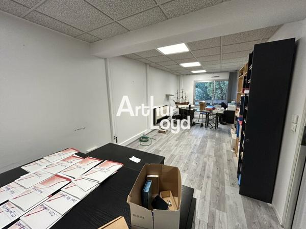 Bureaux à louer 131 m² - Centre Ville Fréjus