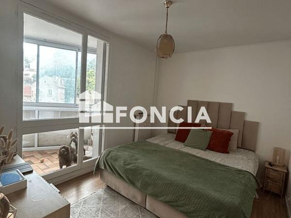 À vendre Appartement 2 pièces 52 m² - Corbeil-essonnes 91100