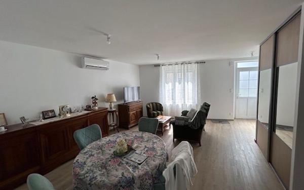 Maison à vendre    16 pièces • 261 m2 Cosne-Cours-sur-Loire