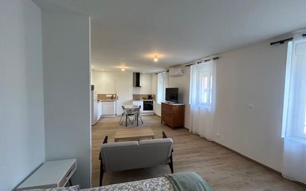 Maison à vendre    16 pièces • 261 m2 Cosne-Cours-sur-Loire