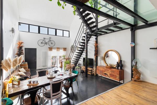 Loft 4 pièces - 155 m²