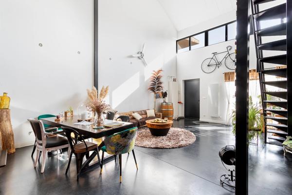 Loft 4 pièces - 155 m²