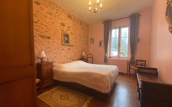 Maison à vendre    6 pièces •  Chaumard