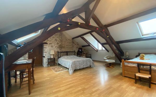 Maison à vendre    6 pièces •  Chaumard