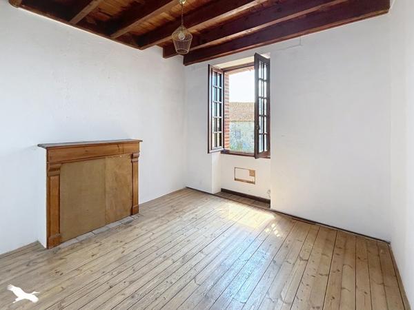 Maison à vendre 45 000 € Oradour-Saint-Genest 4 p 71 m² DPE G