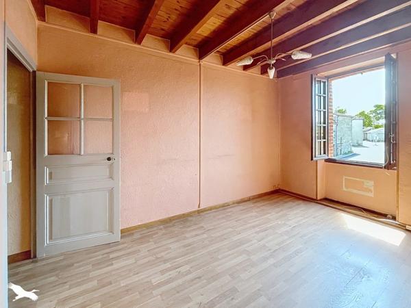 Maison à vendre 45 000 € Oradour-Saint-Genest 4 p 71 m² DPE G