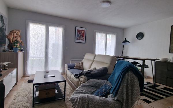 Maison à vendre    3 pièces •  Port-des-Barques