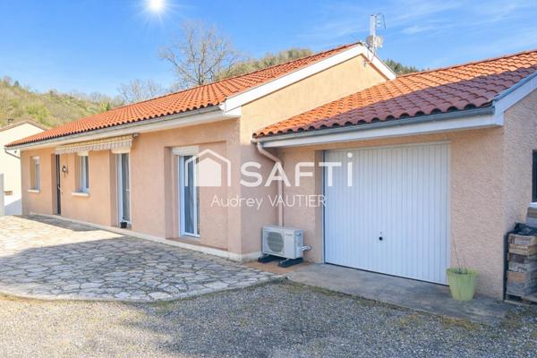 Laissez-vous, séduire par cette maison, pleine de charme ou confort, luminosité et extérieur d’exception, se rencontre pour offrir un cadre de vie idéal