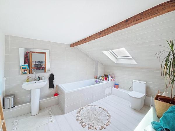 Créteil (94000) Creteil Village - Charmante maison de 125 m2 avec jardin.