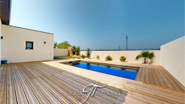 EN EXCLUSIVITE - VILLA 130 M2 - 3 CHAMBRES - SALLE DE BAIN - SALLE D'EAU - GARAGE - PISCINE