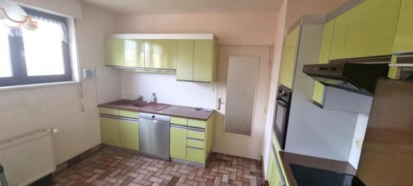 BEAU POTENTIEL POUR CETTE MAISON A RAFFAICHIR - 3 CHAMBRES
