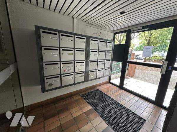 Appartement T1 de 32.47 m² (loi Carrez) avec une place de parking en sous-sol 