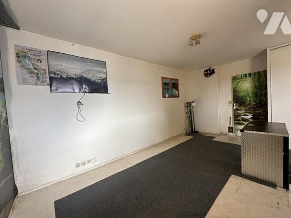 Appartement T1 de 32.47 m² (loi Carrez) avec une place de parking en sous-sol 
