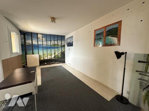 Appartement T1 de 32.47 m² (loi Carrez) avec une place de parking en sous-sol 