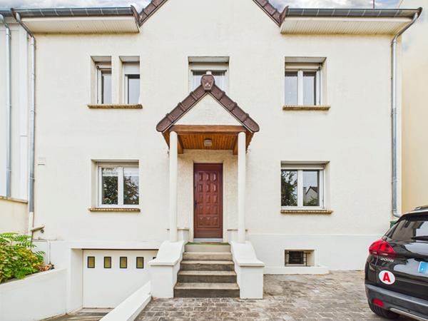 Maison Joinville Le Pont 8 pièce(s) 165 m2